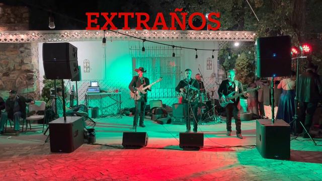 En Clayton Ca usando Qsc Kla12 y ks18 con la TouchMix 30 EXTRAÑOS смотреть онлайн