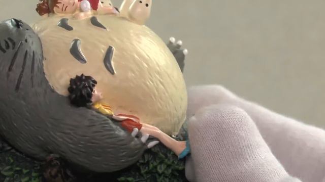 Sleeping girl Totoro china copy figure (Studio Ghibli collection vol.1) смотреть онлайн
