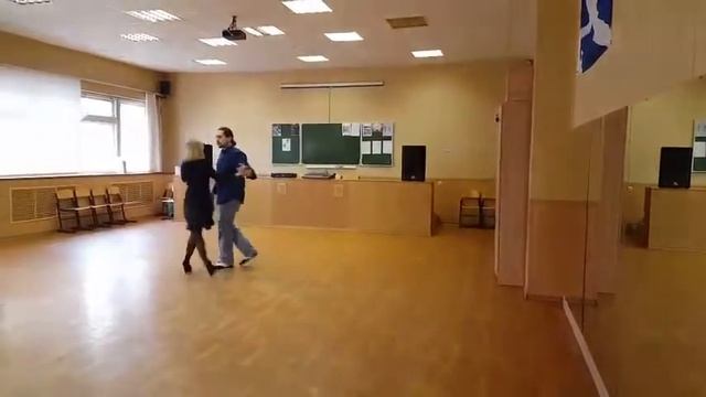 Кросс-степ вальс, повороты в паре. Алексей и Саша, другой ракурс смотреть онлайн