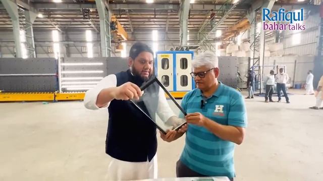 বালি থেকে নানা রঙের কাঁচ তৈরির রাজা! | How to turn sand into glass | PHP Float Glass Industries Ltd смотреть онлайн