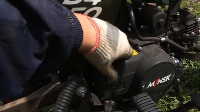 Замена масла на мопеде! Мопед MINSK(МИНСК) D4 50 замена масла! Поменять масло в мопеде Минск, Альфа смотреть онлайн
