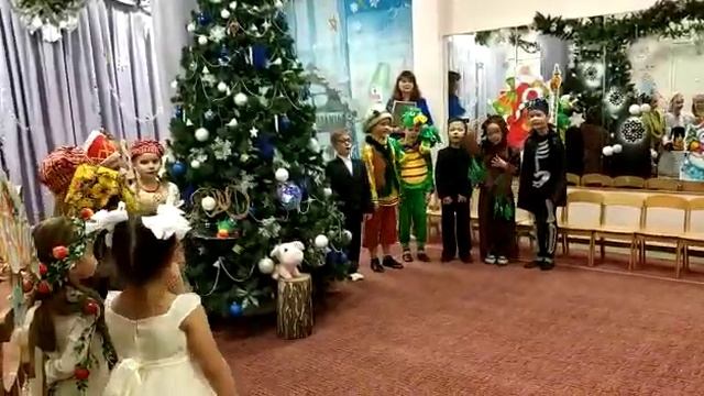 Новогодний утренник в садике CLS - встречаем Новый 2019 год ! смотреть онлайн