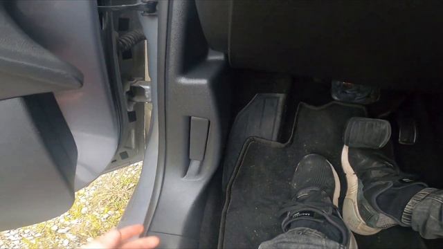 How to Unlock the Hood in PEUGEOT 308 II ( 2013 – 2021 ) - Open Bonnet by Lever смотреть онлайн