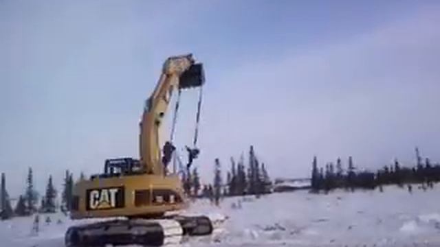 Полет на экскаваторе.Стройгазконсалдинг смотреть онлайн