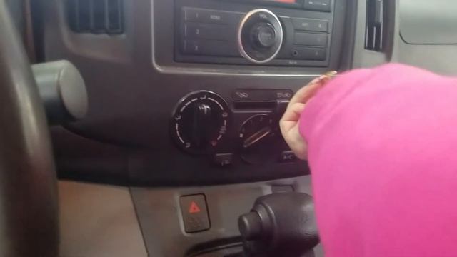 22H1141 2014 NISSAN NV200 201,860MILES смотреть онлайн