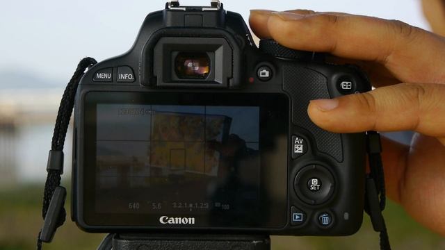 [Canon EOS 100D] AF Test of 18-55mm IS STM at 55mm (Hybrid CMOS AF II) смотреть онлайн