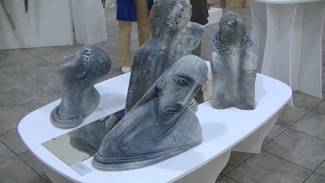 Керамика. Выставка в Московсковском доме художника. Первый зал. 2020г.@ Ярмарка Историй.