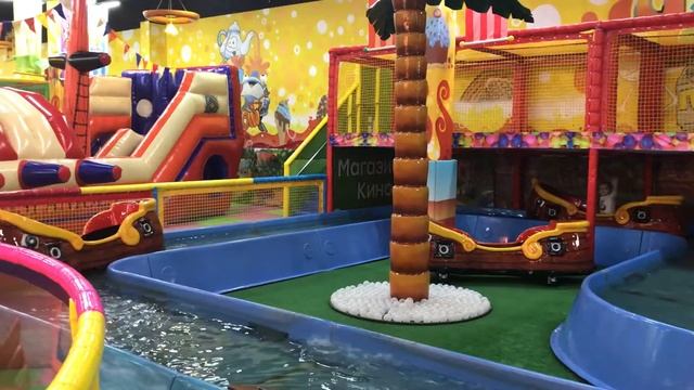 Плыву в лодочке-классный аттракцион в детском развлекательном центре Чайленд смотреть онлайн