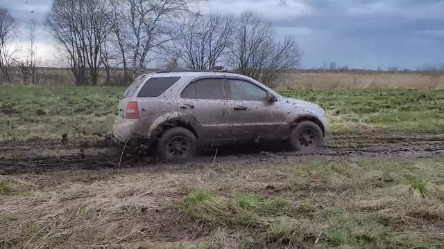 Простой маршрут оказался самым сложным. Skoda Kodiaq, Subaru XV, Nissan X-trail, Kia Sorrento и др. смотреть онлайн