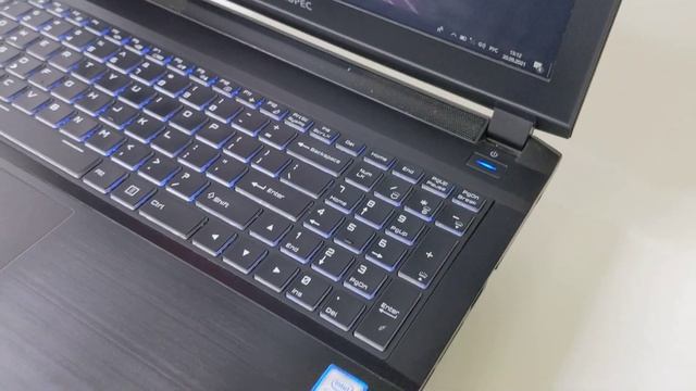 Ігровий ноутбук PowerSpec/FHD/і7-7700/8Gb/256SSD/GTX 1070 - 8GB CN19181 смотреть онлайн