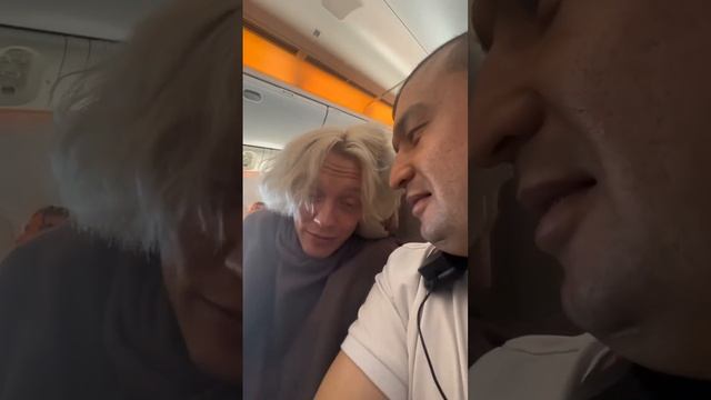 Воспользовались ситуацией с Борей #short #tiktok #viral #twitch #paradeev1ch #кореш смотреть онлайн