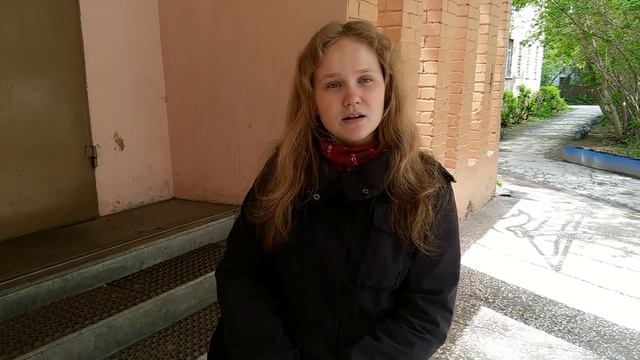 В Екатеринбурге выпускники сдавали первый ЕГЭ смотреть онлайн