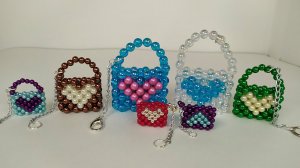 Украшения из бисера. 2 часть. Брелок из бусин. Сердце. Мастер класс. Пошаговый МК для начинающих.