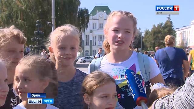 «Знак ГТО на груди у него...» смотреть онлайн