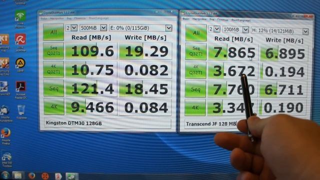 Сравнение "флешек" с разницей в 10 лет! Kingston DTM30 128GB vs Transcend JF 128MB смотреть онлайн