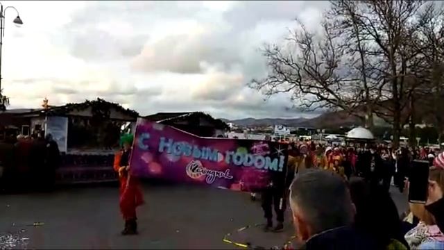 Авторское стихотворение "Новогоднее" из города Геленджик. смотреть онлайн