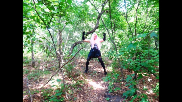 LOLITA STYLE (part 1 Lolita In The Woods)