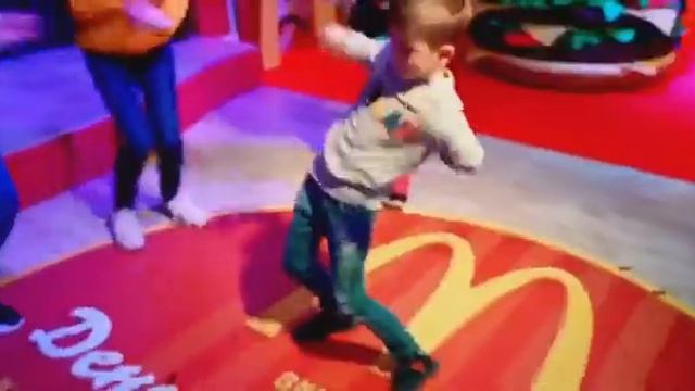 МОЙ ДЕНЬ РОЖДЕНИЯ??МНЕ 14 ЛЕТ?!(18 НОЯБРЯ 2019) смотреть онлайн