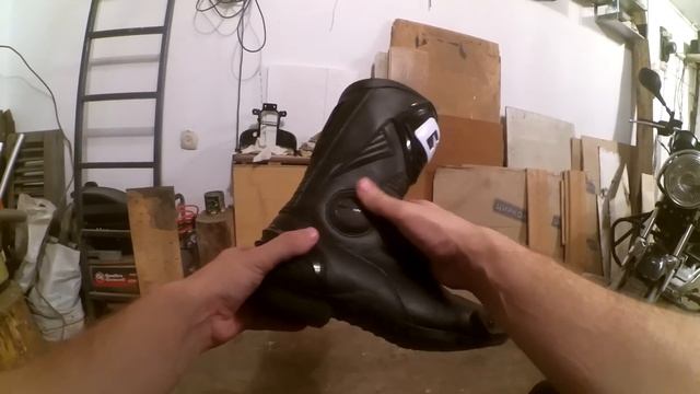 СЛОМАЛ НОГУ на YBR зачем нужны мото боты смотреть онлайн