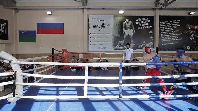 Кикбоксинг в Сургуте 01 04 2017 Бой 26