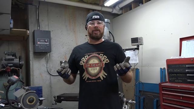 Finnegan's Garage Ep 21: The Dragboat is going to SEMA 2016 and an Update on the C10 смотреть онлайн
