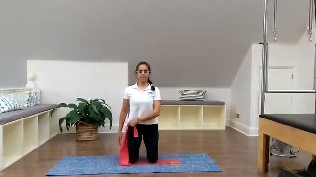 Sculpt and Tone Upper Body: Pilates Band смотреть онлайн