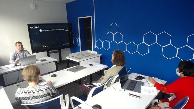 «Программно-аппаратные платформы обучения робототехнике» смотреть онлайн