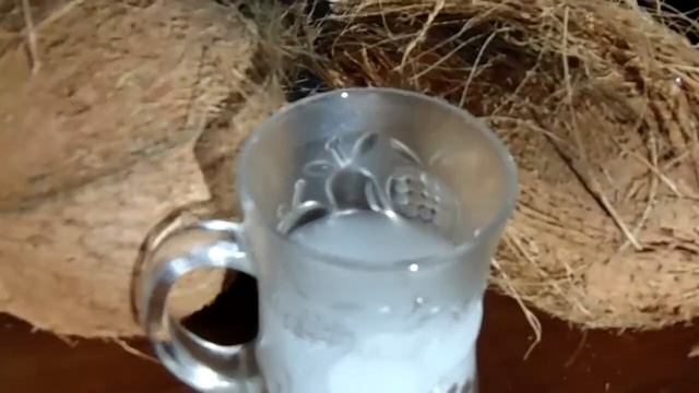 КАК СОХРАНИТЬ ЗУБЫ ЗДОРОВЫМИ Кокосовое молоко для питья и полоскания рта смотреть онлайн