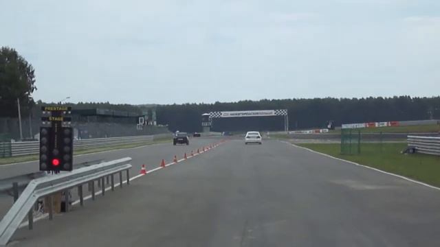 TAZ99 vs Civic 4D смотреть онлайн