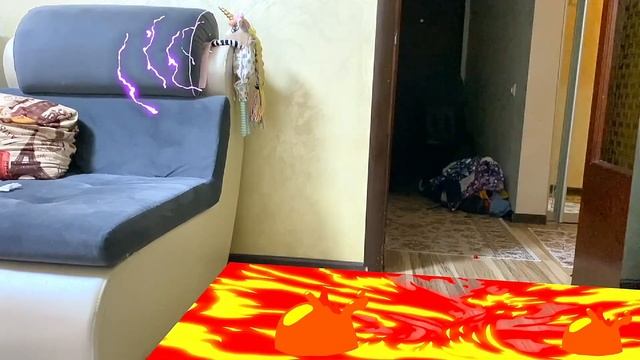 Томирис и игра в Пол это лава челлендж! The Floor Is Lava #missTomyrisShow