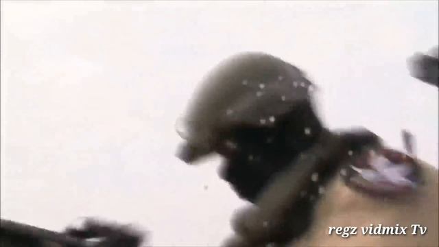 SOMALI PIRATES VS NAVY AND PRIVATE SECURITY смотреть онлайн