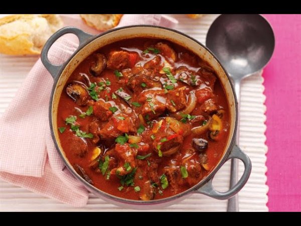 Национальная кухня ВЕНГРИИ. Суп Гуляш Пёркёльт.