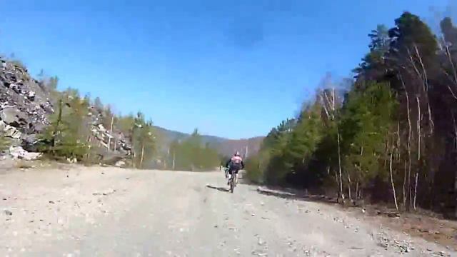 Be-Faster сборы в Слюдоруднике - спуск к посёлку смотреть онлайн