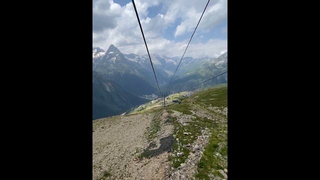 Летняя поездка в архыз - домбай insta360 go 2 + dji mini 2 + iphone 12 pro - b rolls смотреть онлайн