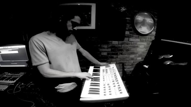 Aligi - Solo Access Virus Ti Polar смотреть онлайн