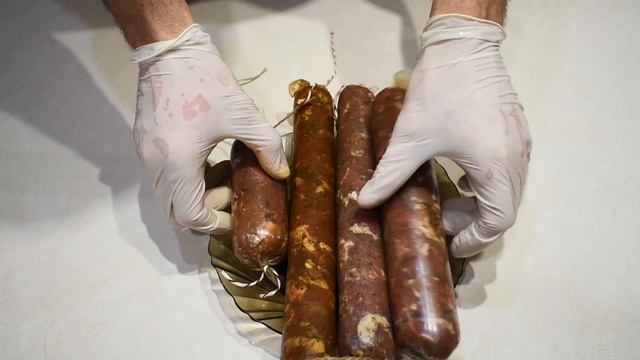 Сыровяленая рубленая колбаса со стартовыми культурами. Когда результат стоит потраченного времени! смотреть онлайн