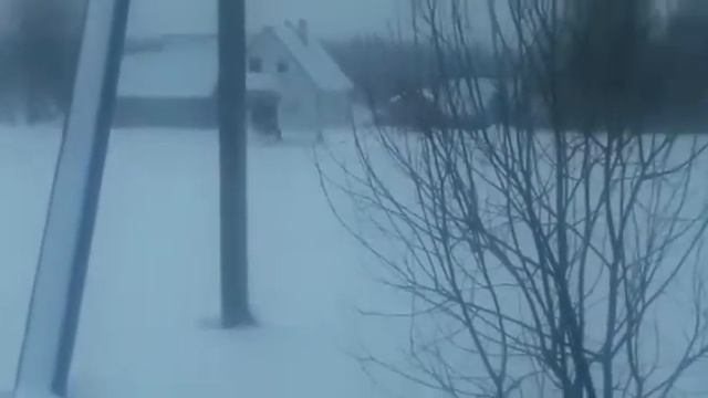 Аэросани с двигателем ваз 1,5 литра ,первый выезд в снег! смотреть онлайн