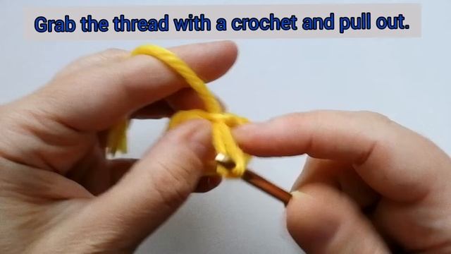 Как закрепить кончик нити при вязании крючком по кругу. How to secure the tip of the thread. смотреть онлайн