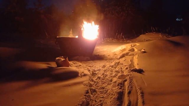 Огненный переезд. Сожгли всё лишнее в мастерской. смотреть онлайн