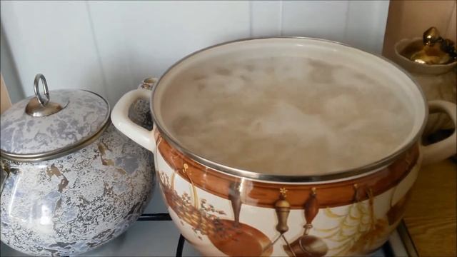 Сладкая рисовая каша с изюмом и йогуртом. смотреть онлайн