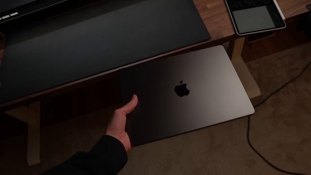 MacBook Pro M3 Pro - Base 14