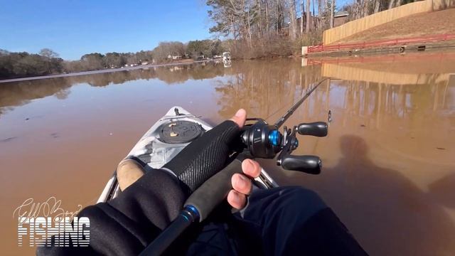 Bass Fishing Cold Muddy Water!! Surprise catch!! ( Winter Fishing ) смотреть онлайн