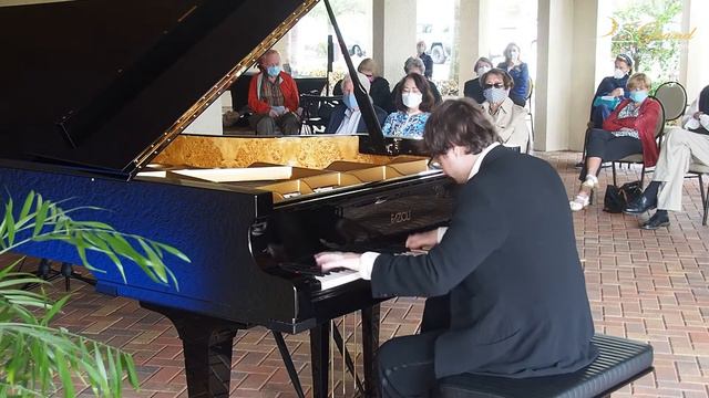 Kenny Broberg plays Scriabin: Sonata N. 5 Op. 53 смотреть онлайн