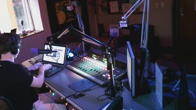 Oldies Request 2-24-18 (Originally Aired Live) смотреть онлайн