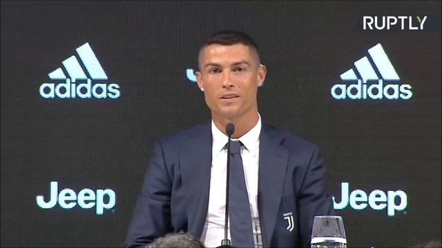 Почему Cristiano Ronaldo перешёл в Ювентус
