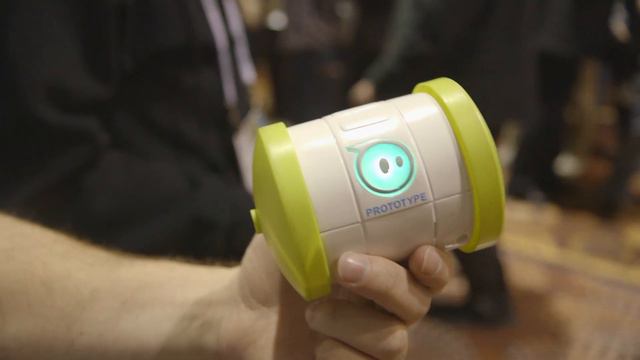 Hands-on with the Orbotix Sphero 2B смотреть онлайн