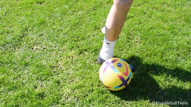 How to Knuckleball in 2023: What has changed? ? NEW Knuckleball Freekick Tutorial! смотреть онлайн