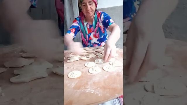 #canlıyayın Malzemeleri Hazırlayın Canlı Yayında Fosur Fosur Kabaran Pişi yapacağız смотреть онлайн