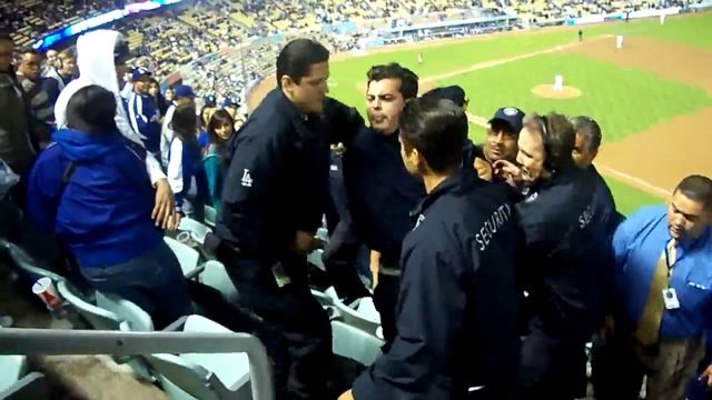 Fight at Dodger Game Part 2 смотреть онлайн