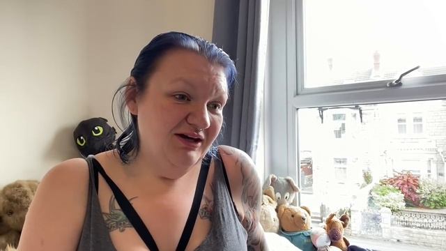 FLEUR DE LIS TUMMY TUCK | Week Two Update | I React To The First Look At My New Belly Button!! | EW смотреть онлайн